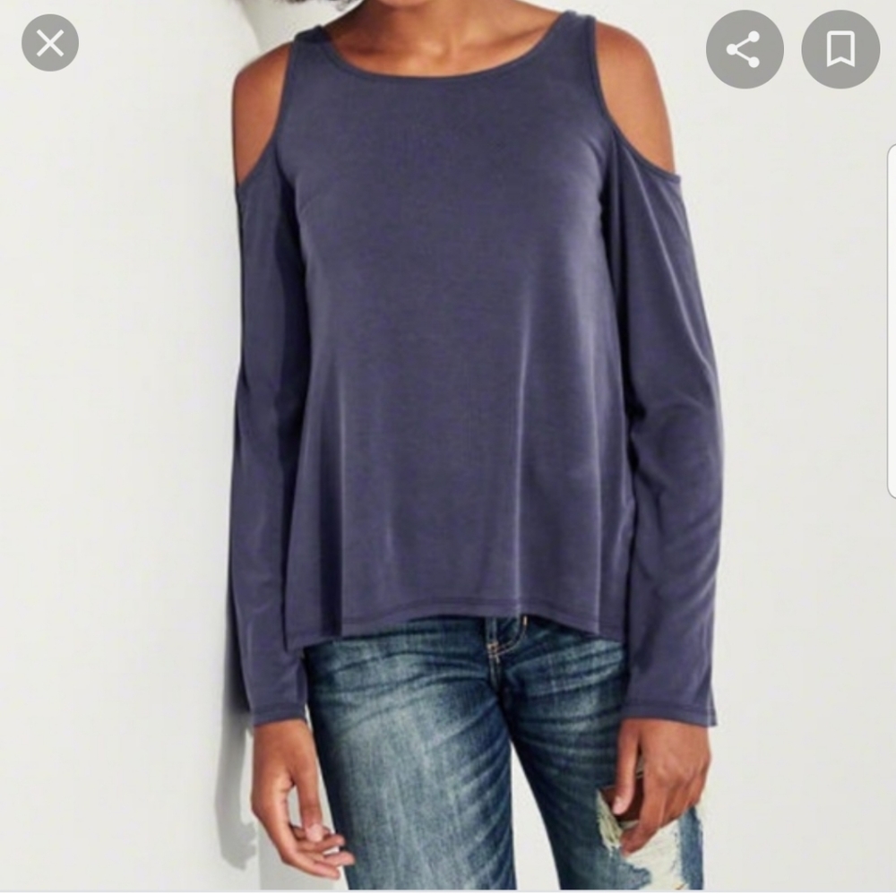 Hollister Cold Shoulder top!